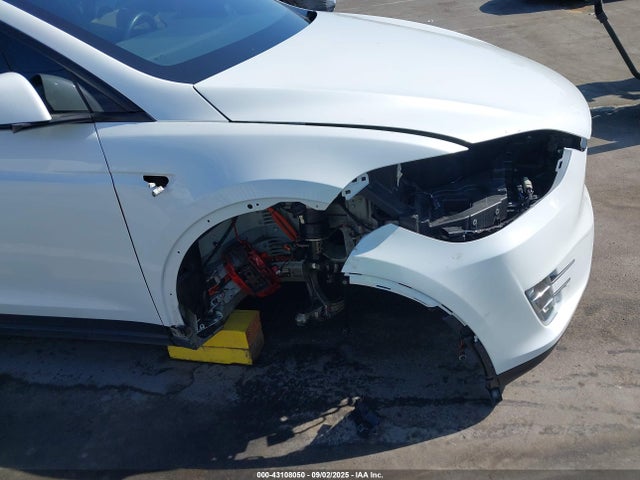 2020 TESLA MODEL X 5YJXCDE43LF275733 Photo 5