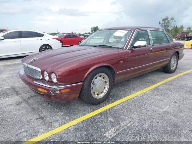 1998 JAGUAR XJ8 SAJKX6243WC838538 Photo 1
