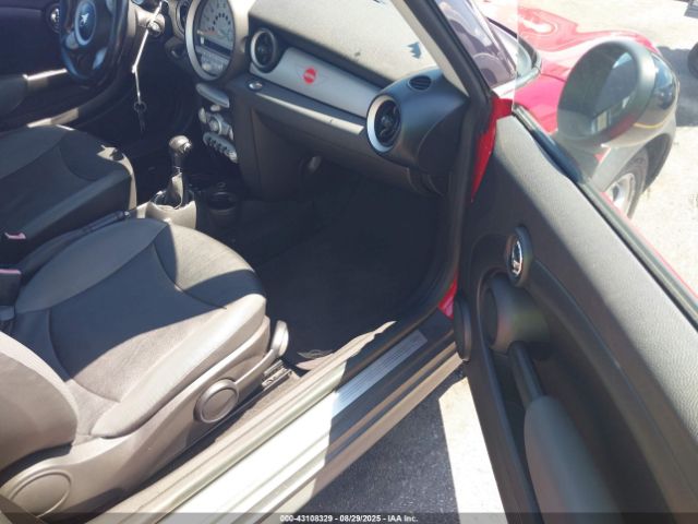 2010 MINI COOPER WMWMF3C51ATZ24310 Photo 4