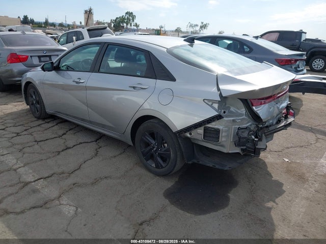 43108472 :رقم المزاد ، 5NPLS4AG7MH010673 vin ، 2021 Hyundai Elantra Sel مزاد بيع