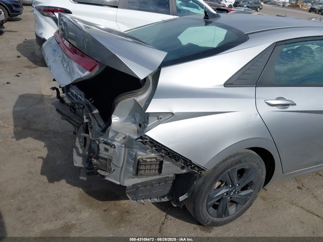 43108472 :رقم المزاد ، 5NPLS4AG7MH010673 vin ، 2021 Hyundai Elantra Sel مزاد بيع