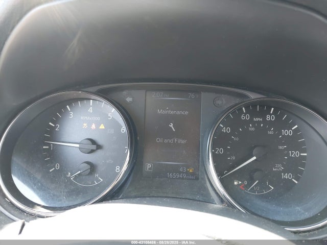 JN1BJ1CR9HW125791 Nissan 2017
