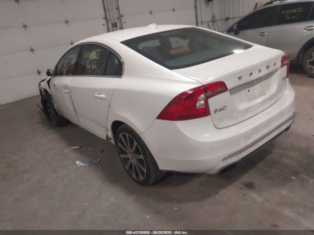 2016 VOLVO S60 INSCRIPTION LYV402FK5GB099370 Photo 2