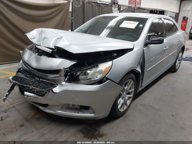 Chevrolet lkw 2015 1G11C5SL1FU149138 Image 2