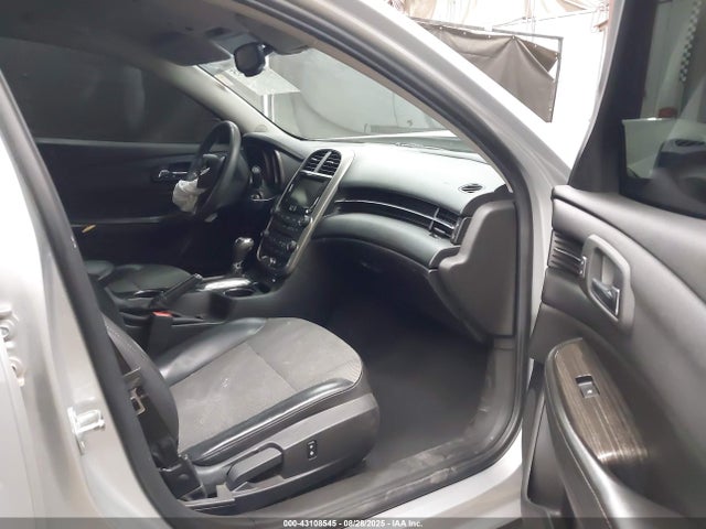Chevrolet lkw 2015 1G11C5SL1FU149138 Image 5