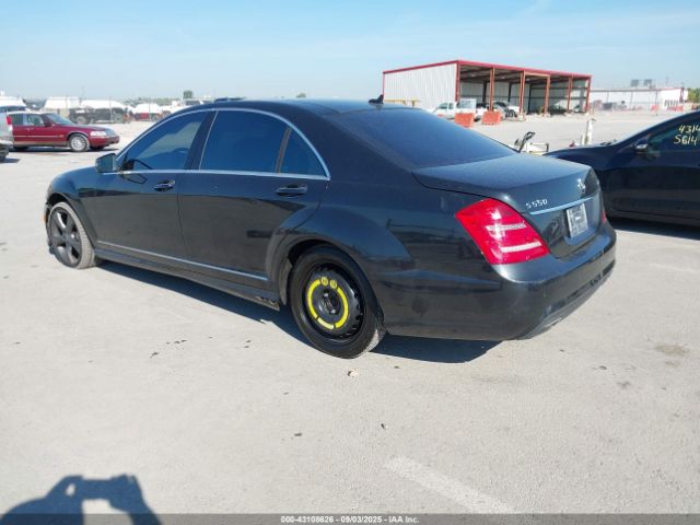 2011 MERCEDES-BENZ S 550 WDDNG8GB1BA409344 Photo 2