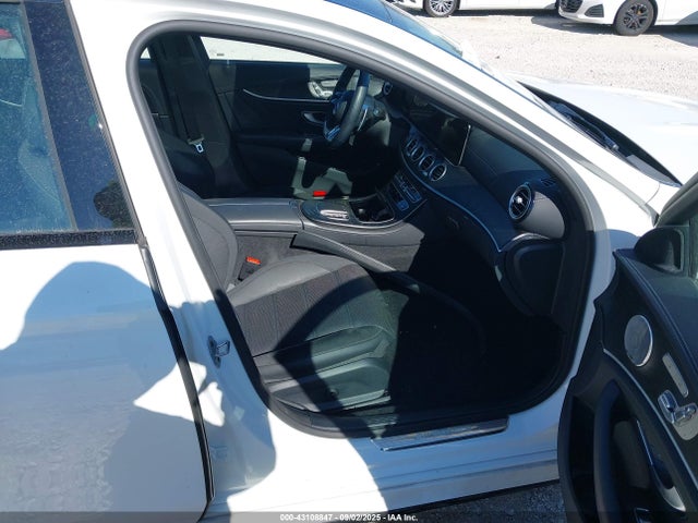 W1KZF6BB1NB086413 Mercedes-Benz m256
