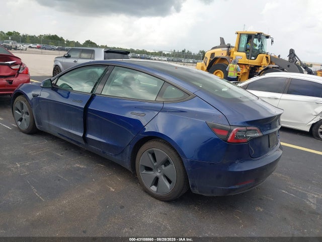 2021 TESLA MODEL 3 5YJ3E1EA5MF094468 Photo 2