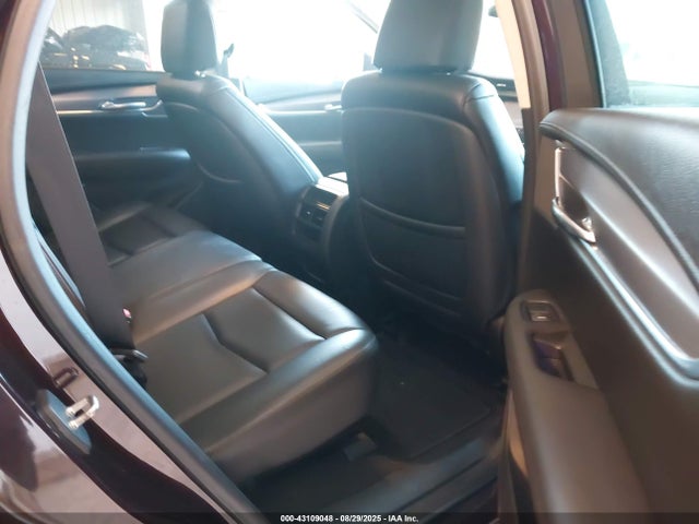 2018 CADILLAC XT5 1GYKNDRS6JZ186883 Photo 7