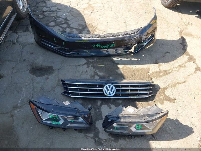 1VWAT7A3XHC083053 Volkswagen tsi