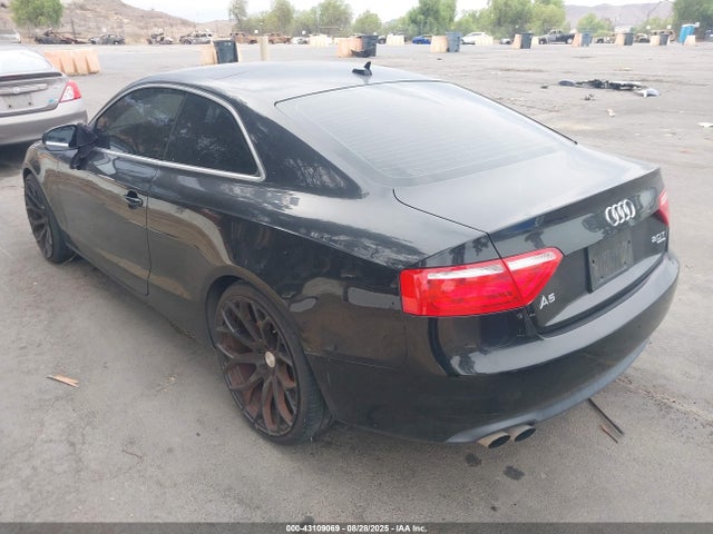 2011 AUDI A5 WAUCFAFR1BA033641 Photo 2