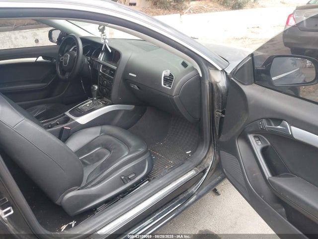 2011 AUDI A5 WAUCFAFR1BA033641 Photo 4