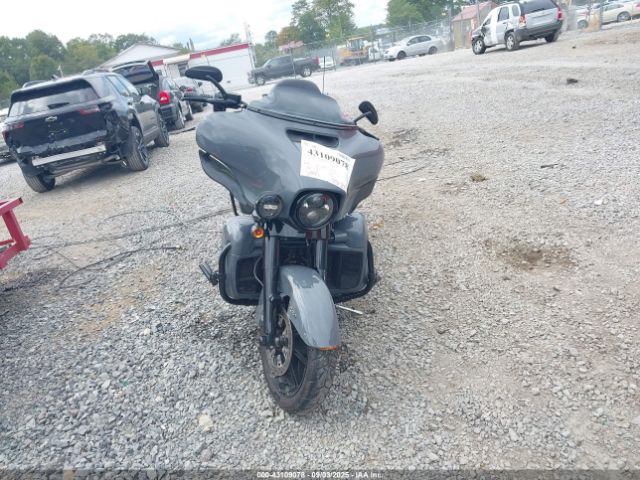 2022 HARLEY-DAVIDSON FLHTK 1HD1KEF11NB618286 Photo 4