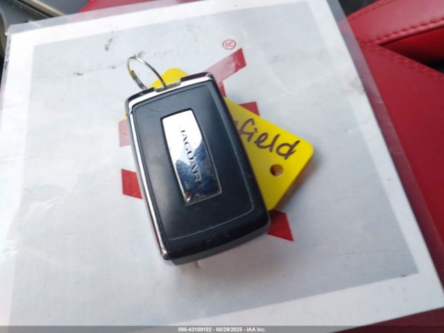 2021 JAGUAR F-PACE SADCZ2EE9MA675076 Photo 10