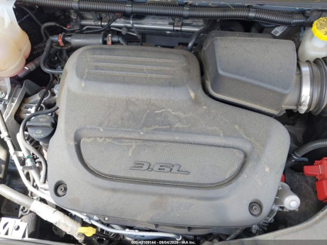 2023 CHRYSLER VOYAGER 2C4RC1CG7PR613570 Photo 9