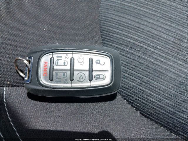 2023 CHRYSLER VOYAGER 2C4RC1CG7PR613570 Photo 10