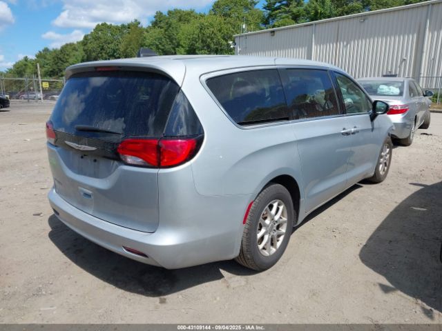 2023 CHRYSLER VOYAGER 2C4RC1CG7PR613570 Photo 3