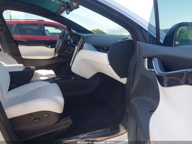 5YJXCBE29JF141230 Tesla Model X 100d/75d/p100d