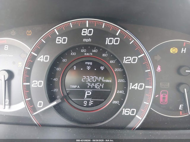 Honda k24w1 2014 1HGCR2F51EA150915 Image 15