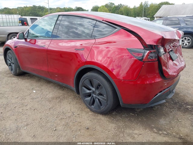 2024 TESLA MODEL Y 7SAYGAEE9RF116145 Photo 2