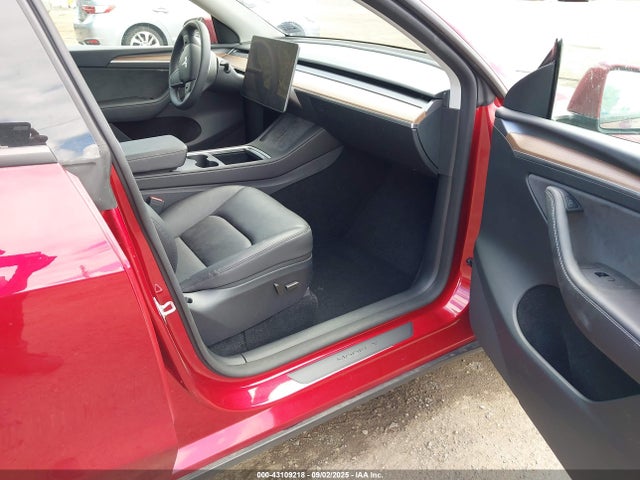 2024 TESLA MODEL Y 7SAYGAEE9RF116145 Photo 4