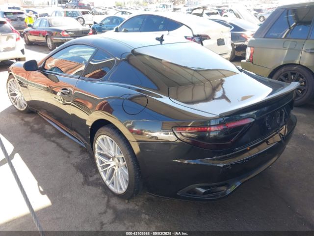 2015 MASERATI GRANTURISMO ZAM45VLA6F0129160 Photo 2