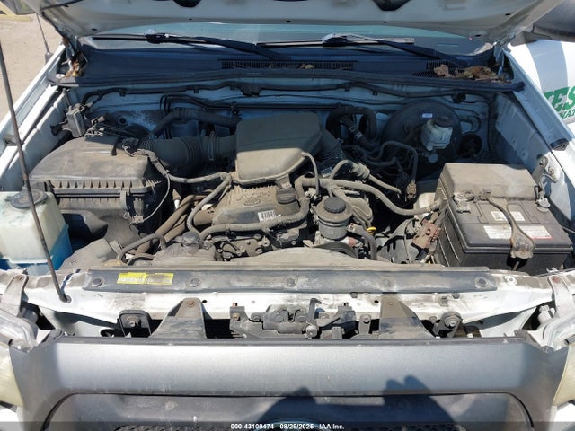 Toyota 2tr-fe 2014 5TFNX4CN7EX034208 Image 10
