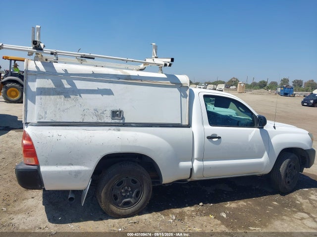Toyota 2tr-fe 2014 5TFNX4CN7EX034208 Image 13
