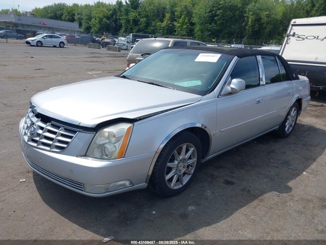 2010 CADILLAC DTS 1G6KD5EY1AU109282 Photo 1