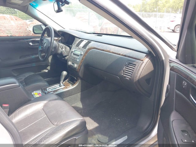 2010 CADILLAC DTS 1G6KD5EY1AU109282 Photo 4