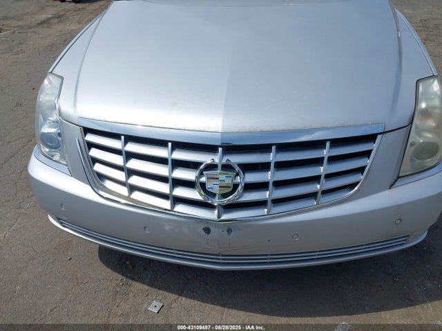 2010 CADILLAC DTS 1G6KD5EY1AU109282 Photo 5