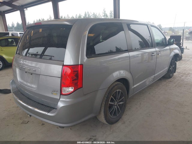 2C4RDGEG4JR205869 Dodge Grand Caravan