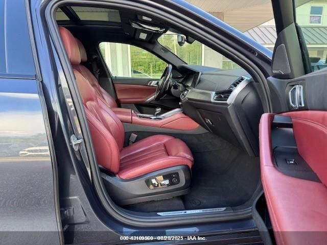 2021 BMW X6 5UXCY8C03M9E38577 Photo 4