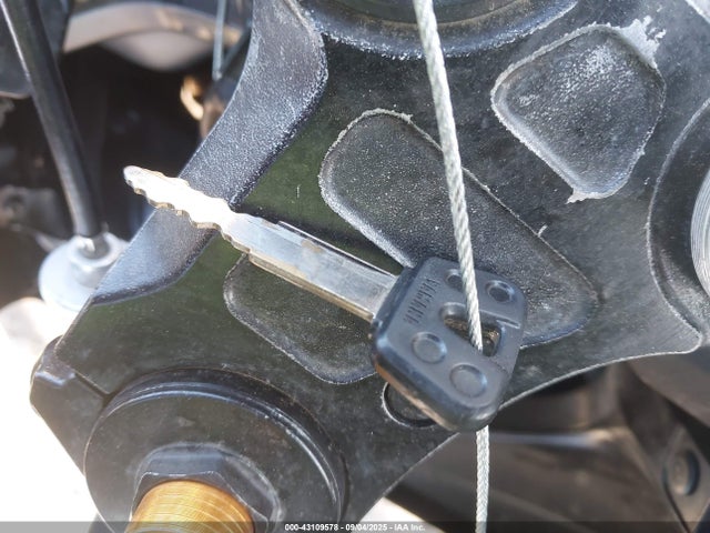 JYARM38Y6NA000766 Yamaha Yzf690