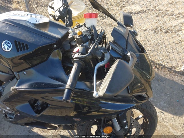 JYARM38Y6NA000766 Yamaha Yzf690