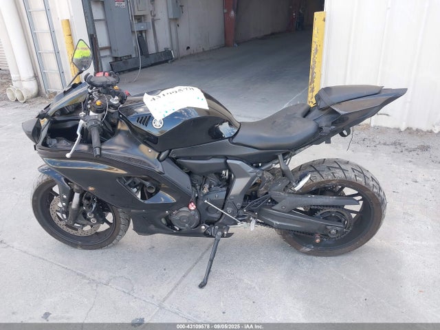 JYARM38Y6NA000766 Yamaha Yzf690