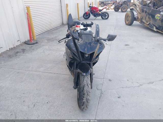 JYARM38Y6NA000766 Yamaha Yzf690