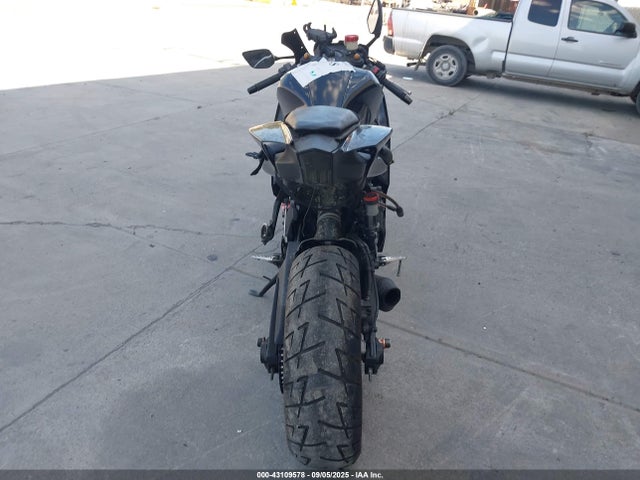 JYARM38Y6NA000766 Yamaha Yzf690