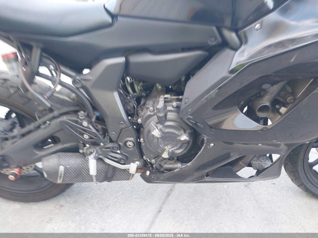 JYARM38Y6NA000766 Yamaha Yzf690
