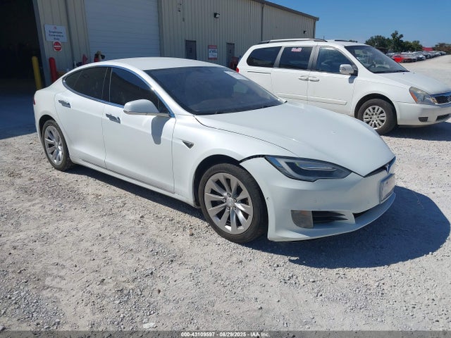 2016 TESLA MODEL S 5YJSA1E13GF149236 Photo 0