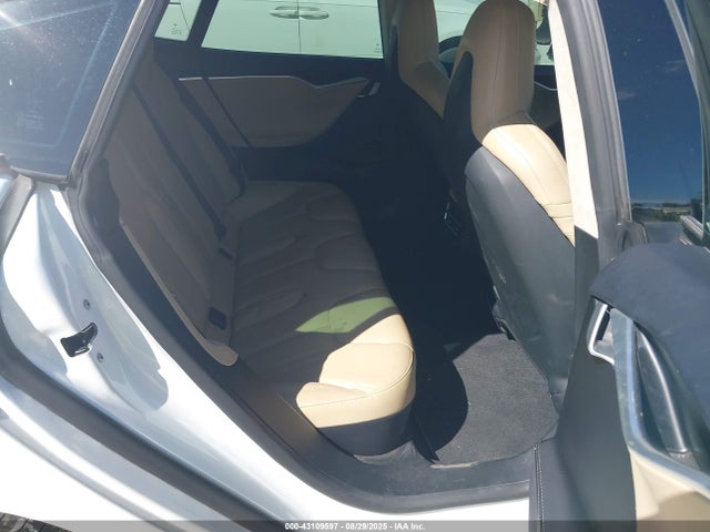 2016 TESLA MODEL S 5YJSA1E13GF149236 Photo 7