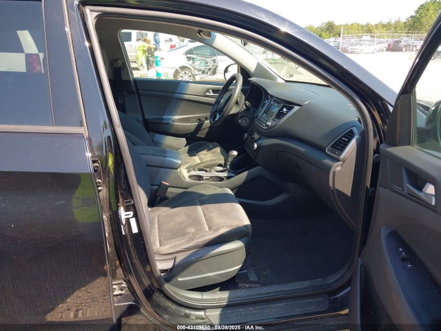 KM8J33A46GU237394 Hyundai 2016