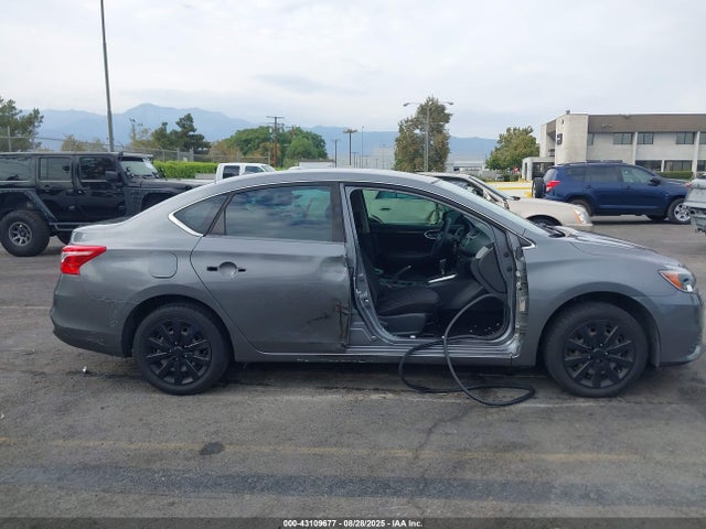 3N1AB7AP8HL672215 Nissan Sentra