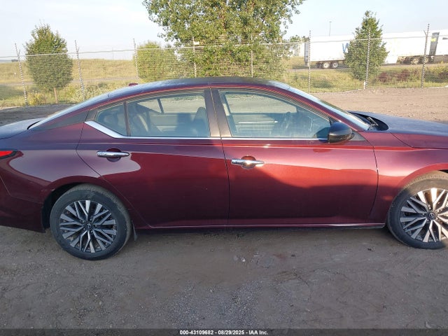 Nissan 2024 2024 1N4BL4DV6RN357217 Image 13