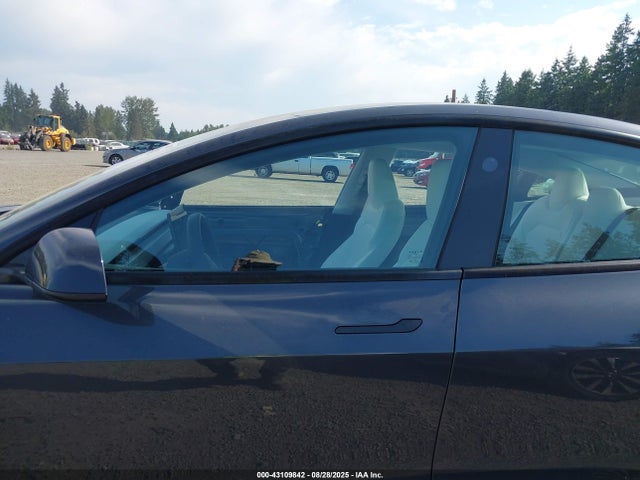 Tesla MODEL 3 2024 5YJ3E1EA5RF831823 Image 15