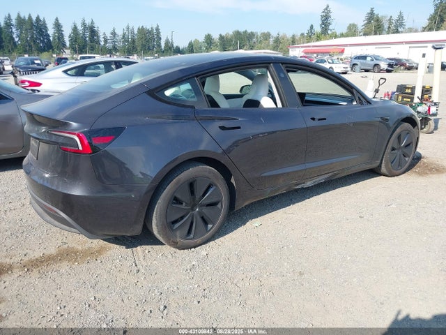 Tesla MODEL 3 2024 5YJ3E1EA5RF831823 Image 4