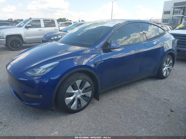 5YJYGDEE2MF197688 Tesla Model Y