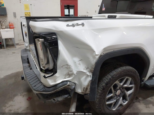 3GTUUDE88RG147218 GMC lz0