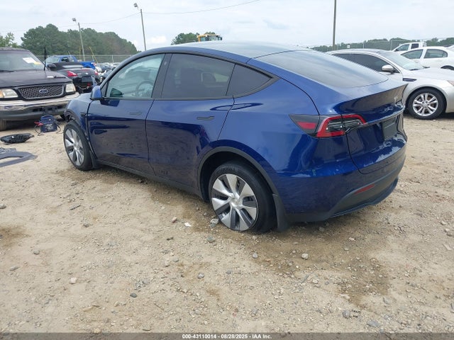 2023 TESLA MODEL Y 7SAYGDEE6PA061715 Photo 2