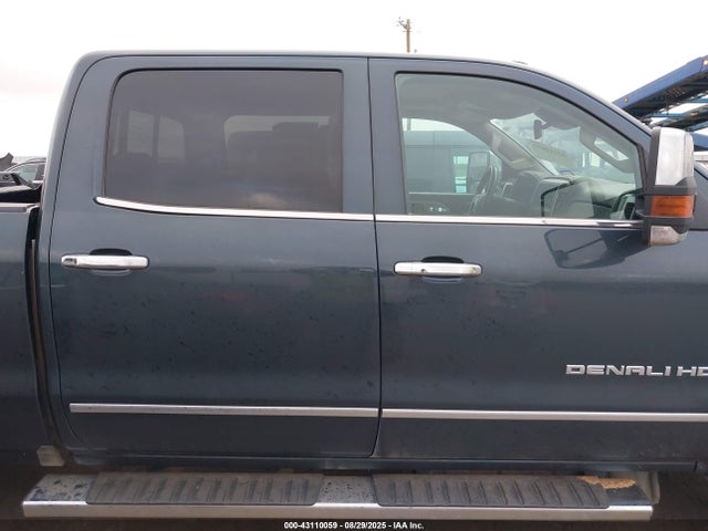 Продаж на аукціоні авто 2018 Gmc Sierra 2500hd Denali, vin: 1GT12UEY3JF288471, номер лоту: 43110059